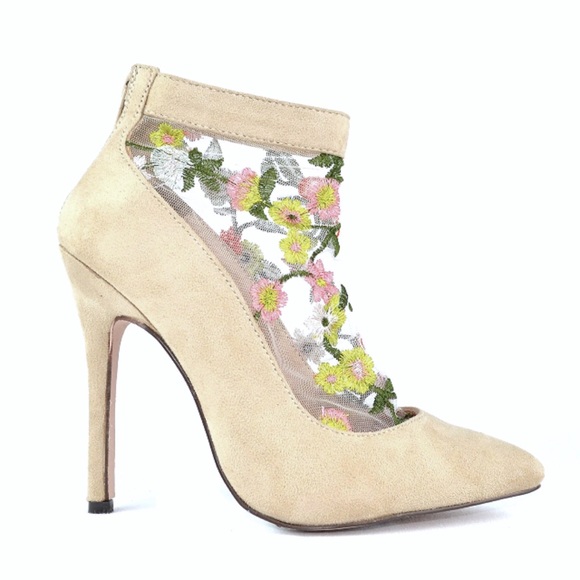 🌸 Nude Floral Embroidered Heeled Back Zip Booties - Picture 5 of 5